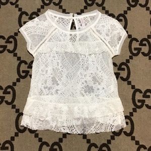 Xhilaration Women’s Lace Cream Extended Sleeve Top